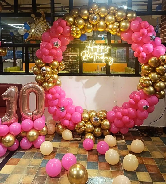 Ring birthday decor