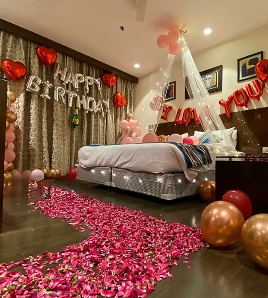 birthday room decor