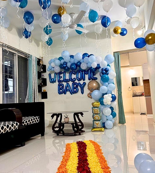welcome baby arch decor