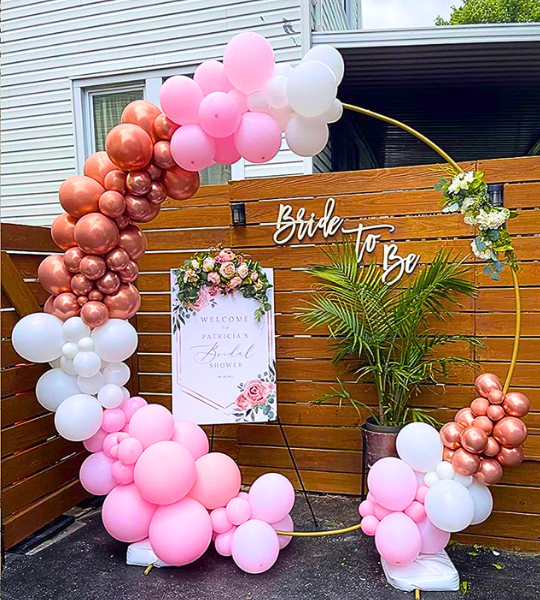 Bride to be Ring and flowers decoration