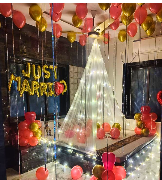 golden red room surprise decor